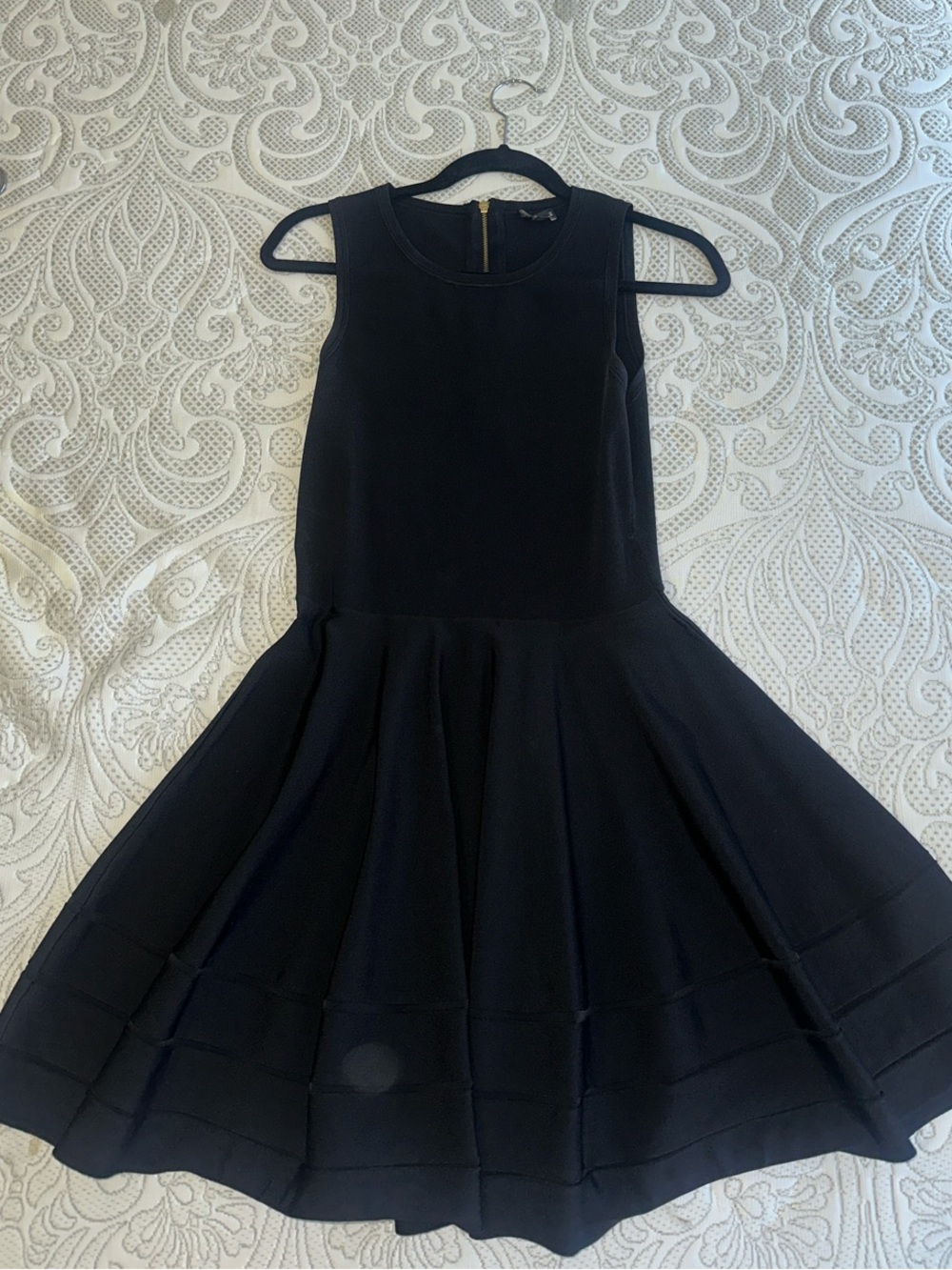 EXPRESS CLASSIC BLACK FIT AND FLARE DRESS S